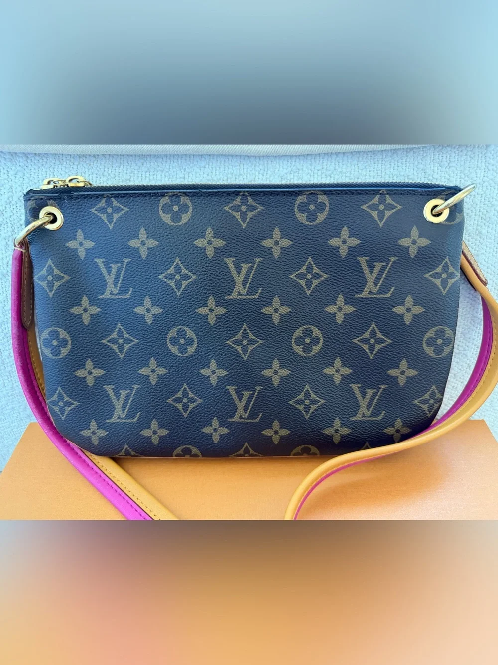 Louis Vuitton Monogram Loretta Crossbody bag